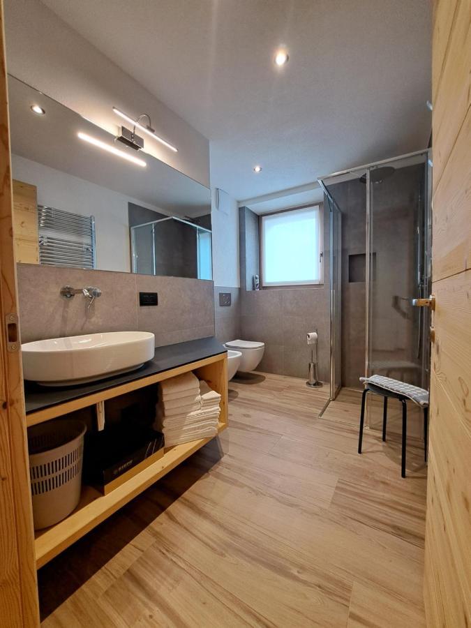 Bait da Pemont Apartment Livigno Bagian luar foto